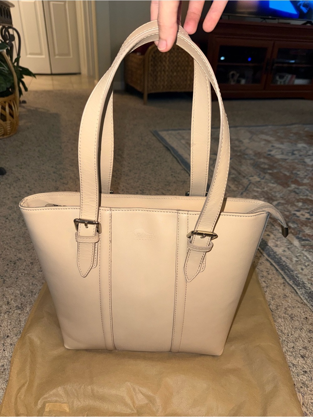 Women's Cream Leather Tote Bag - Classic Structured Handbag